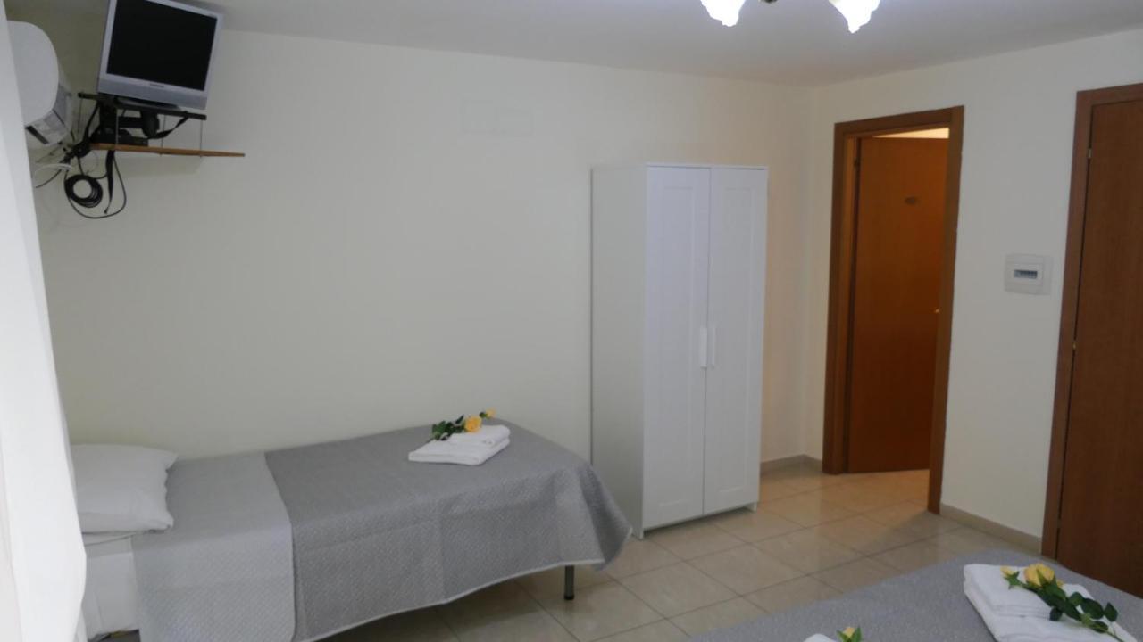 B&B Dimora Cirillo Napoli Ngoại thất bức ảnh