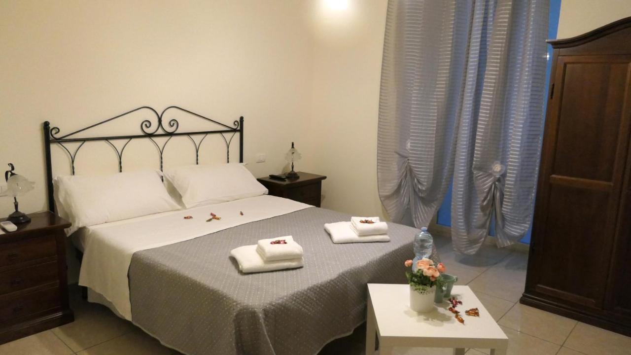 B&B Dimora Cirillo Napoli Ngoại thất bức ảnh