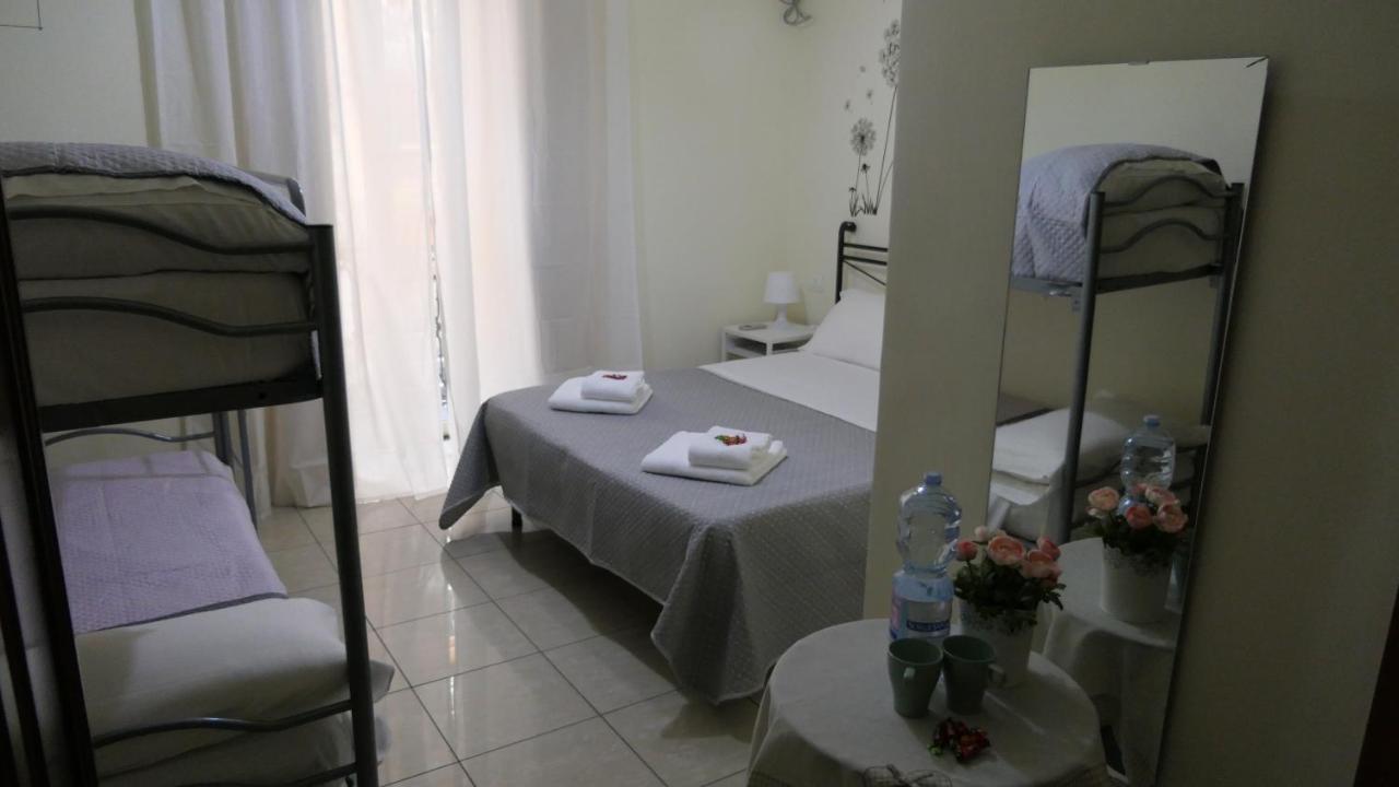 B&B Dimora Cirillo Napoli Ngoại thất bức ảnh